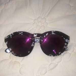 DIFF black marble sunglasses with purple lenses